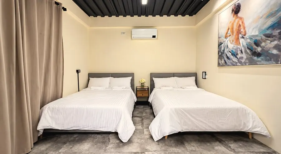 Bedroom 2, side view